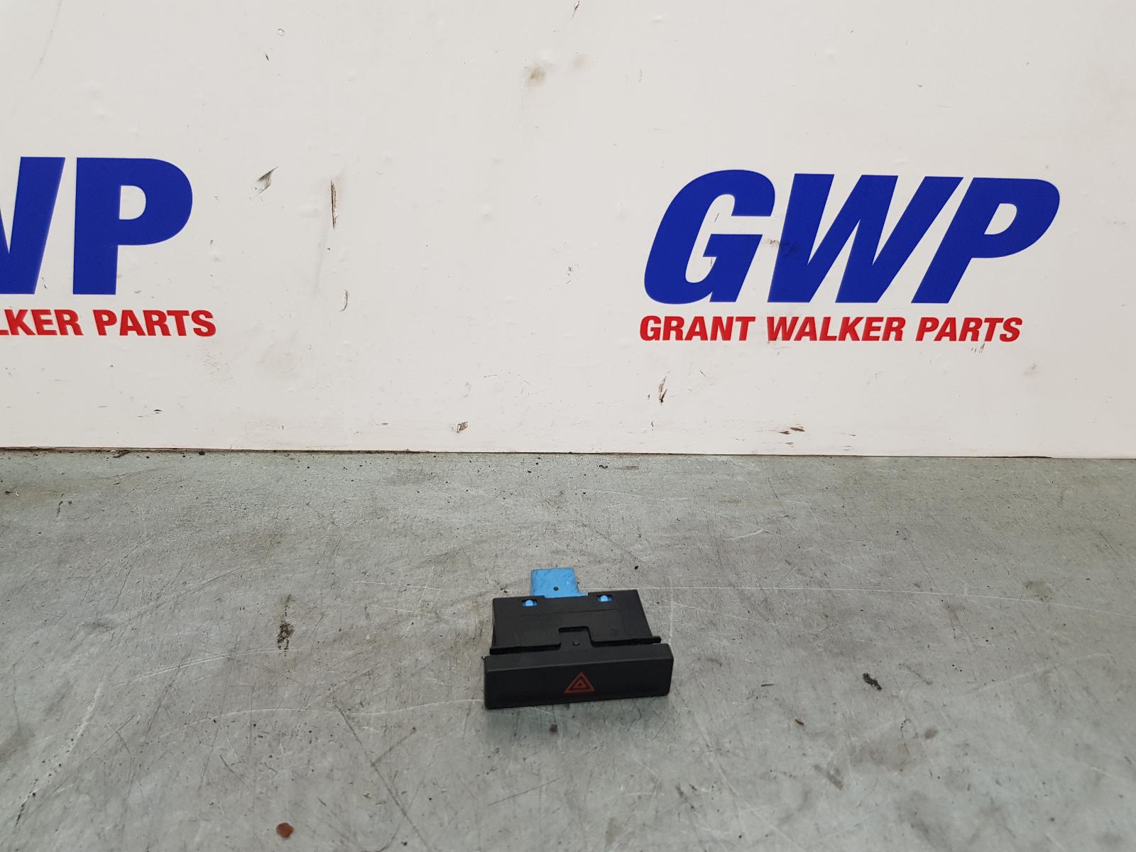 2020 Volkswagen Crafter Misc Switch/Relay View Auto part Misc Switch/Relay Volkswagen Crafter 2020
