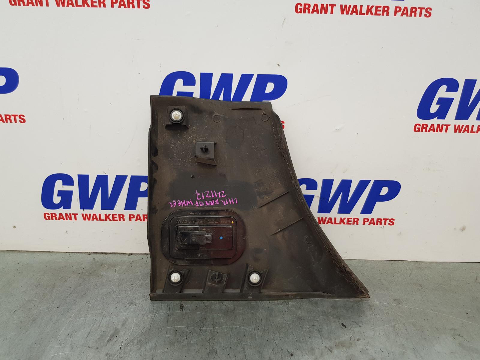 2020 Volkswagen Crafter Body/Door Mould View Auto part Body/Door Mould Volkswagen Crafter 2020