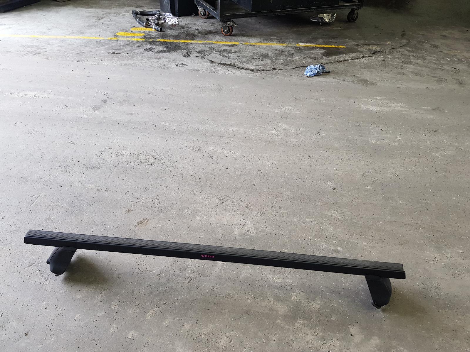 View Auto part Roof Rack/Bars Ford Ranger 2021