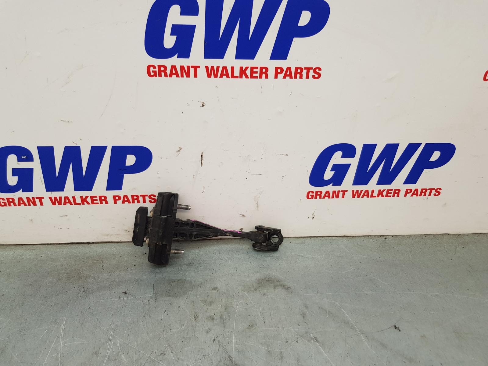 View Auto part Door Hinge/Runner Ford Ranger 2021