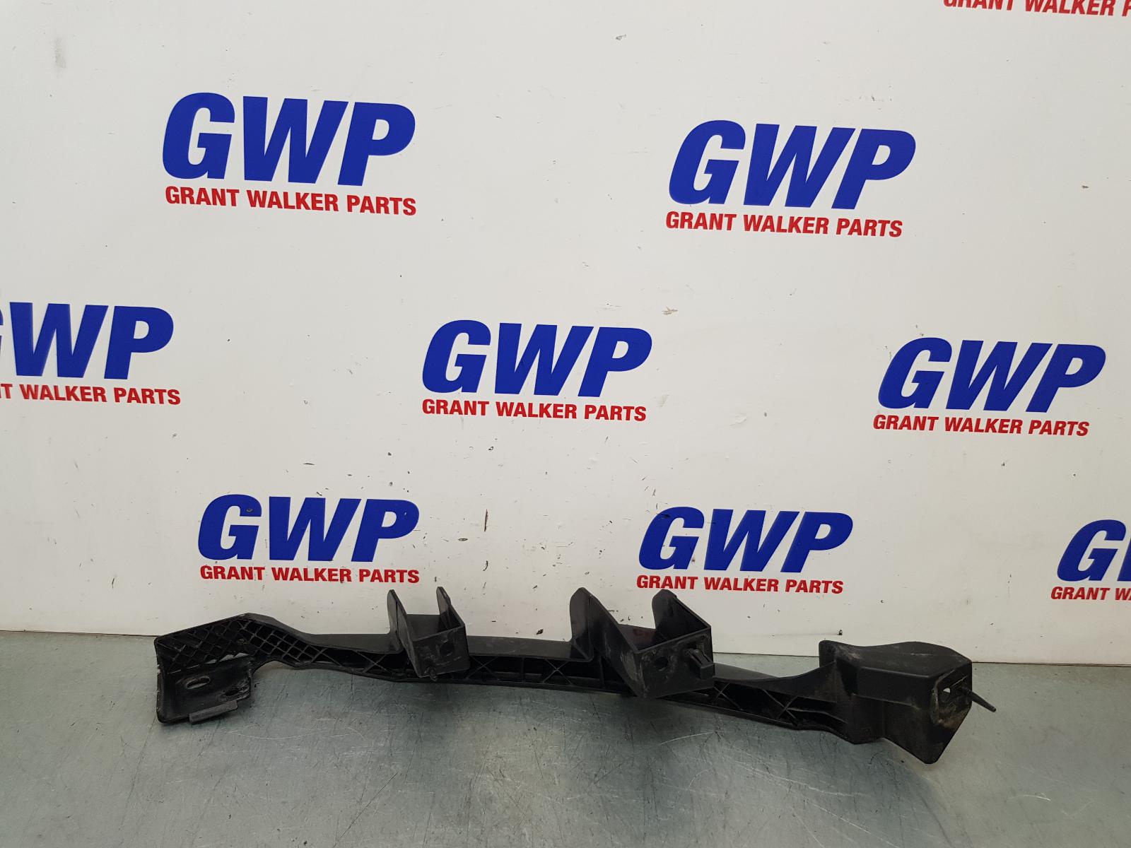 View Auto part F/Bar Reinforc/Brack Mazda Bt50 2020