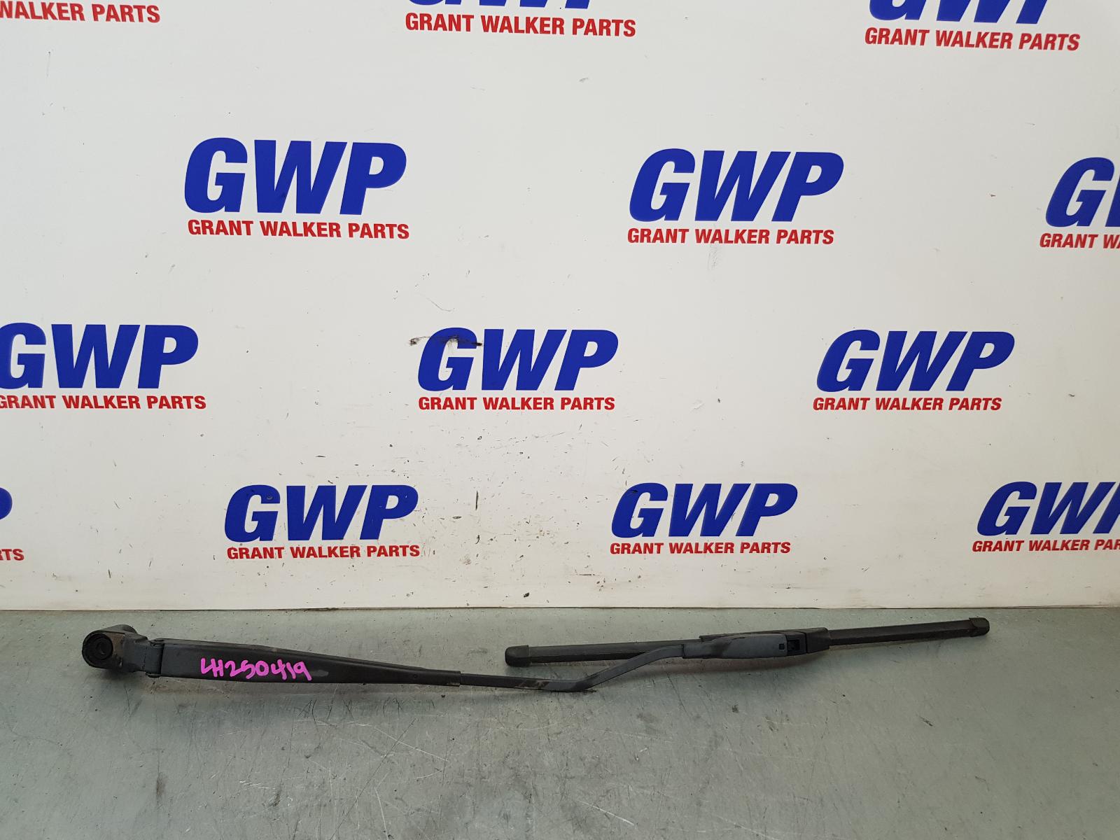 View Auto part Wiper Arm Holden Colorado 2015