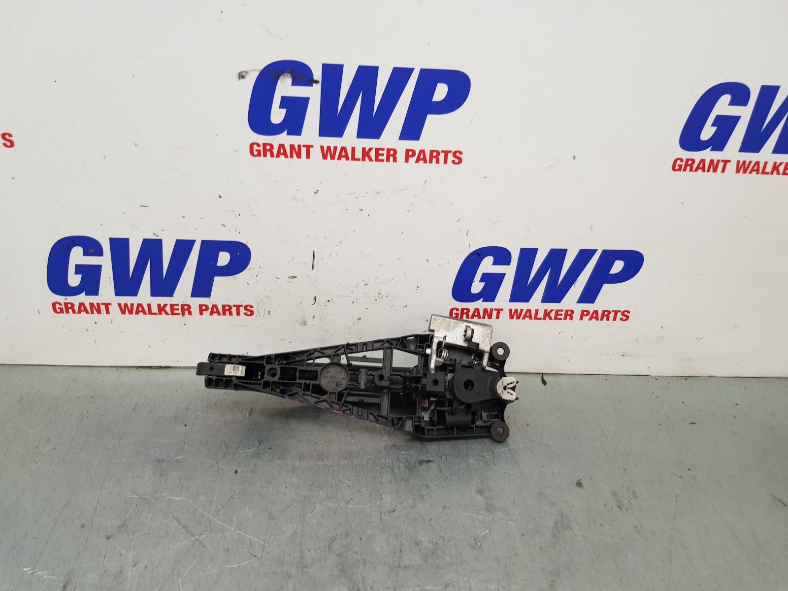 View Auto part Door Handle Holden Colorado 2015
