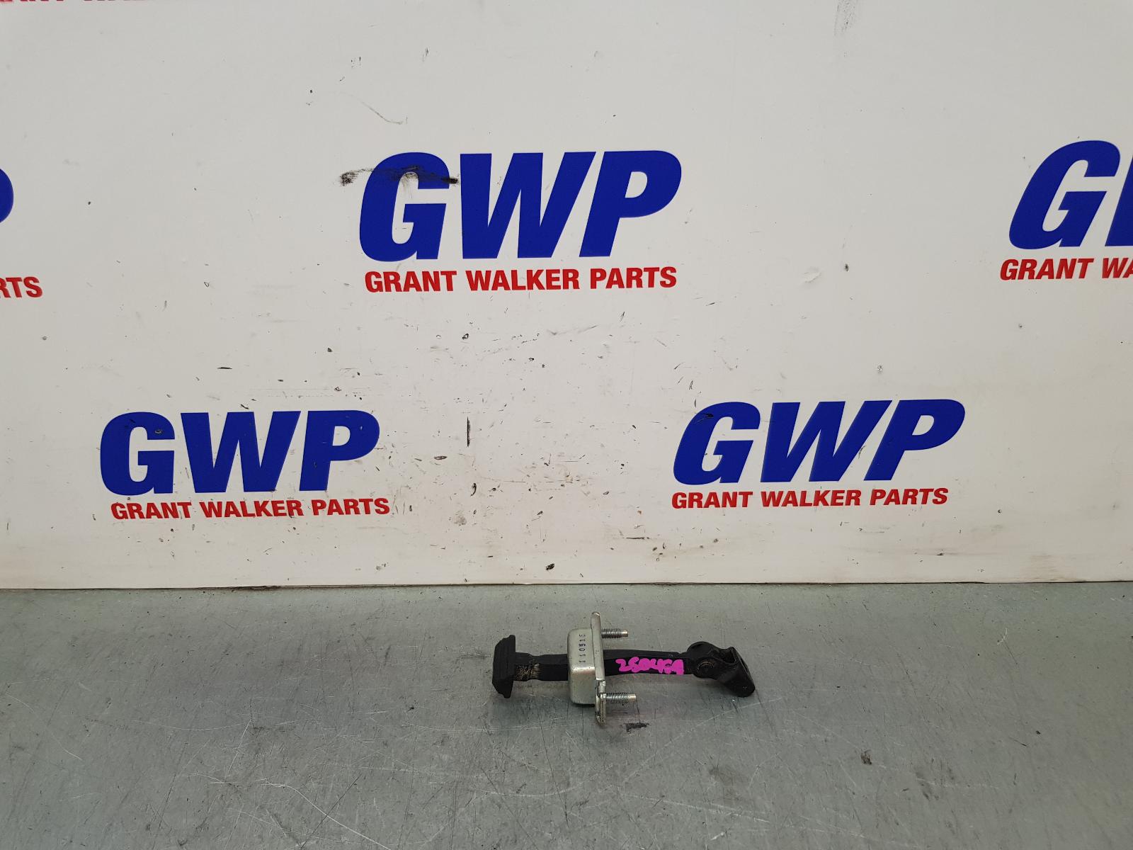 View Auto part Door Hinge/Runner Holden Colorado 2015
