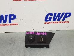 View Auto part Misc Switch/Relay Ford Transit Custom 2023