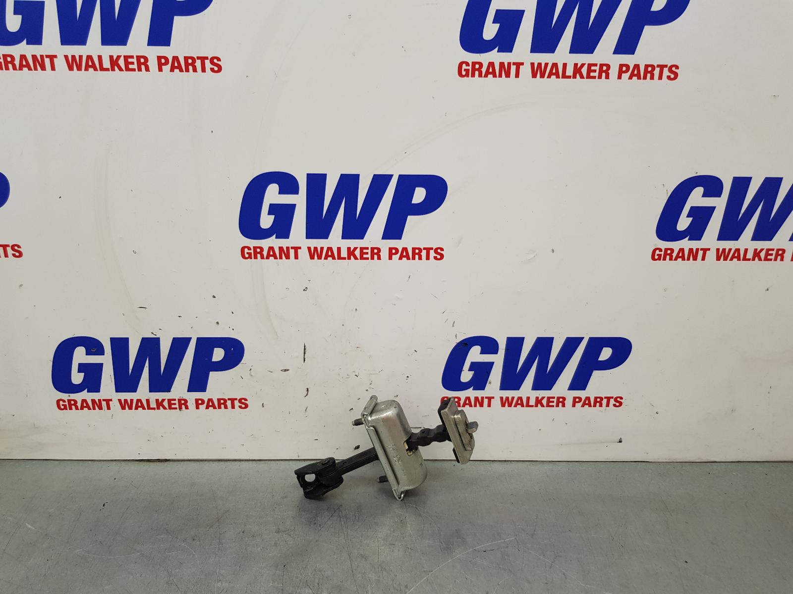 View Auto part Door Hinge/Runner Ford Transit Custom 2023