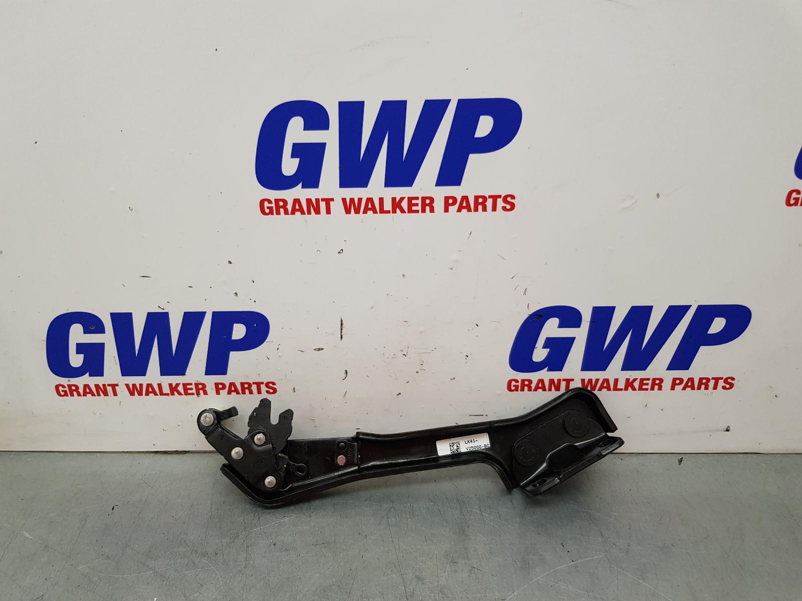 View Auto part Door Hinge/Runner Ford Transit Custom 2023