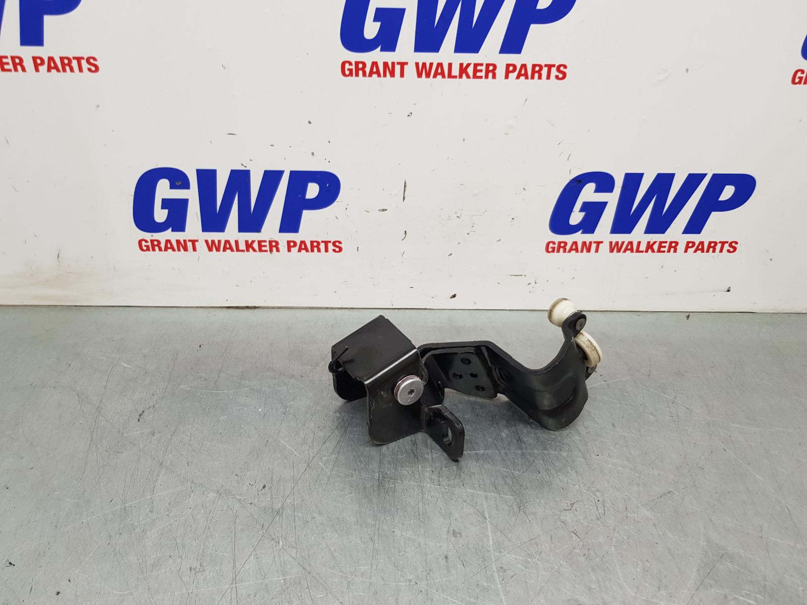 View Auto part Door Hinge/Runner Ford Transit Custom 2023