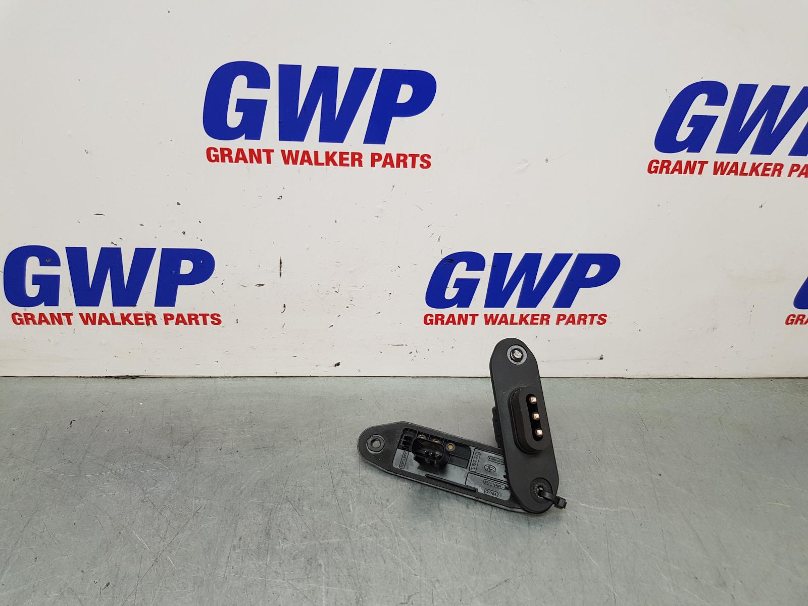 View Auto part Misc Switch/Relay Ford Transit Custom 2023