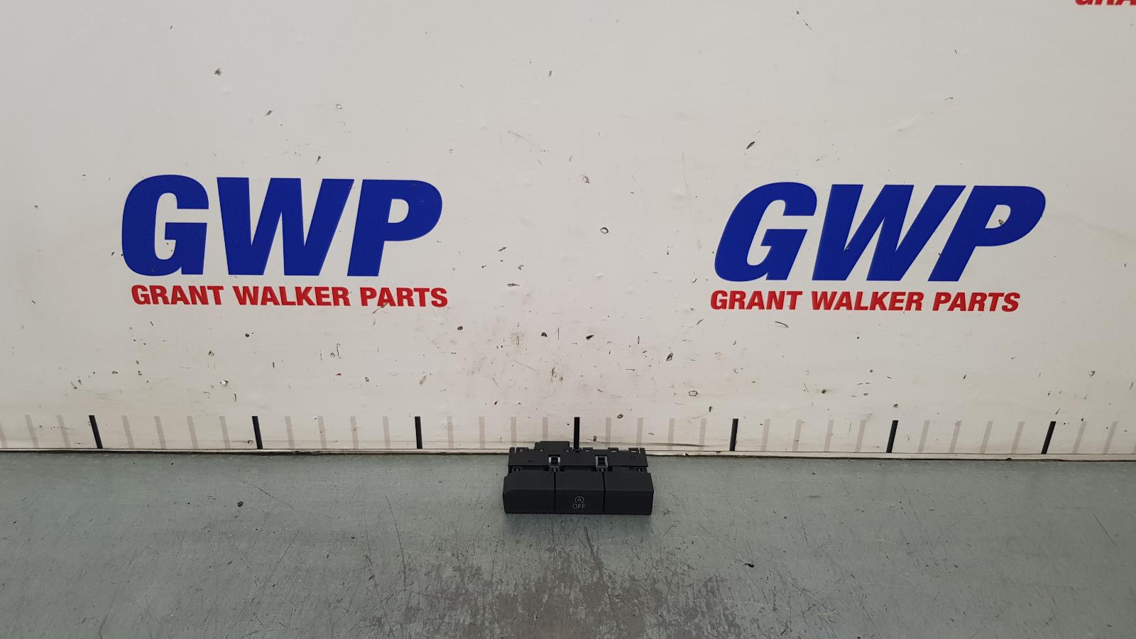 2022 Volkswagen T-roc Misc Switch/Relay View Auto part Misc Switch/Relay Volkswagen T-roc 2022