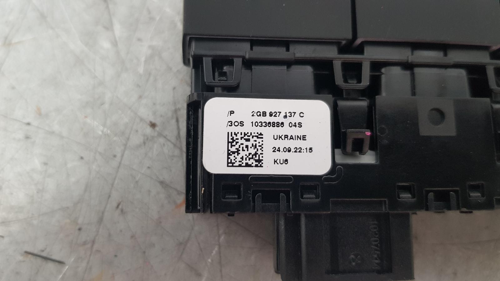 2022 Volkswagen T-roc Misc Switch/Relay View Auto part Misc Switch/Relay Volkswagen T-roc 2022