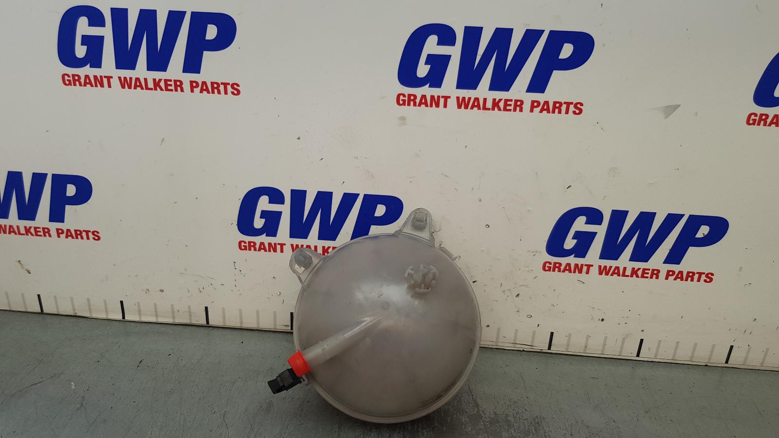 View Auto part Overflow Bottle Volkswagen T-roc 2022