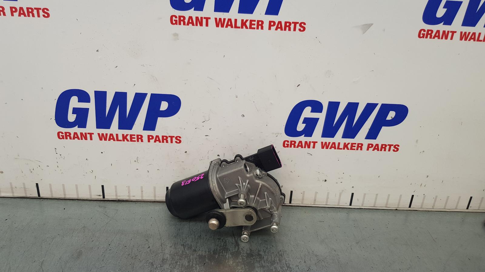 2022 Volkswagen T-roc Wiper Motor View Auto part Wiper Motor Volkswagen T-roc 2022