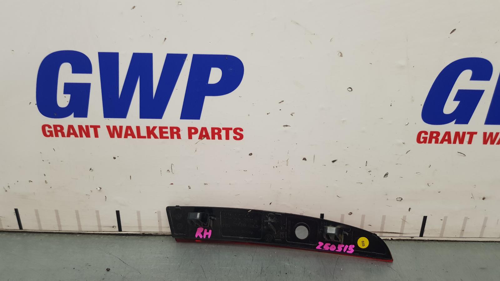 2022 Volkswagen T-roc Right Taillight View Auto part Right Taillight Volkswagen T-roc 2022