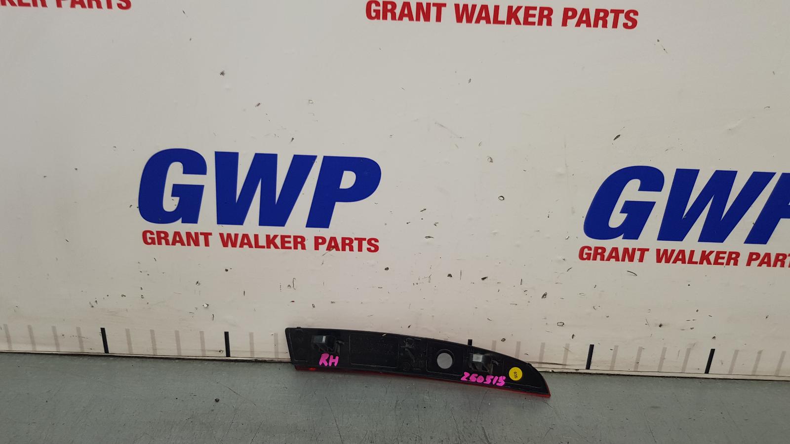 2022 Volkswagen T-roc Right Taillight View Auto part Right Taillight Volkswagen T-roc 2022