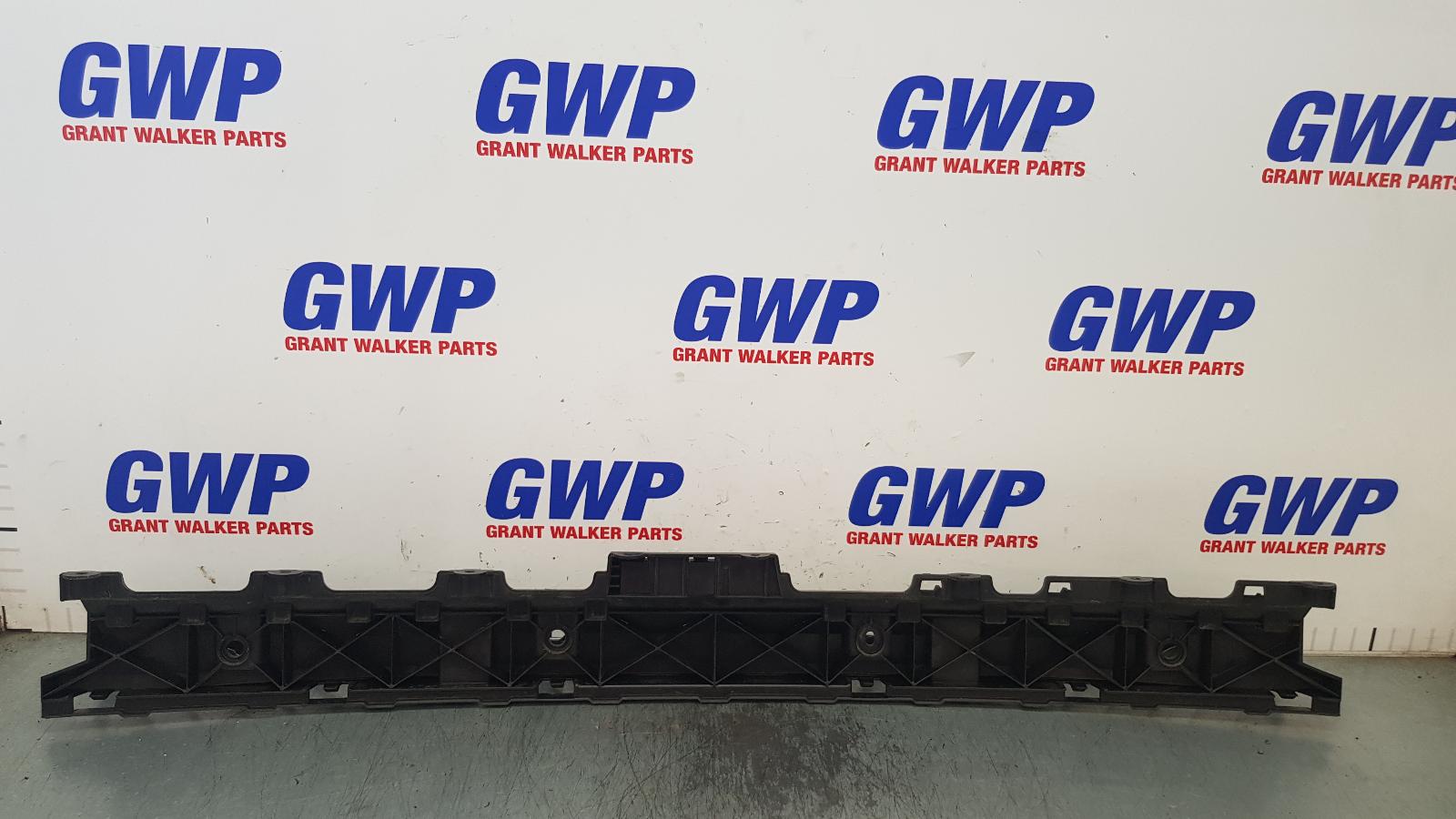 2022 Volkswagen T-roc R/Bar Bracket/Reinfo View Auto part R/Bar Bracket/Reinfo Volkswagen T-roc 2022