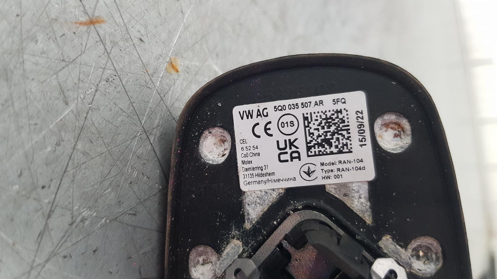 View Auto part Antenna Volkswagen T-roc 2022