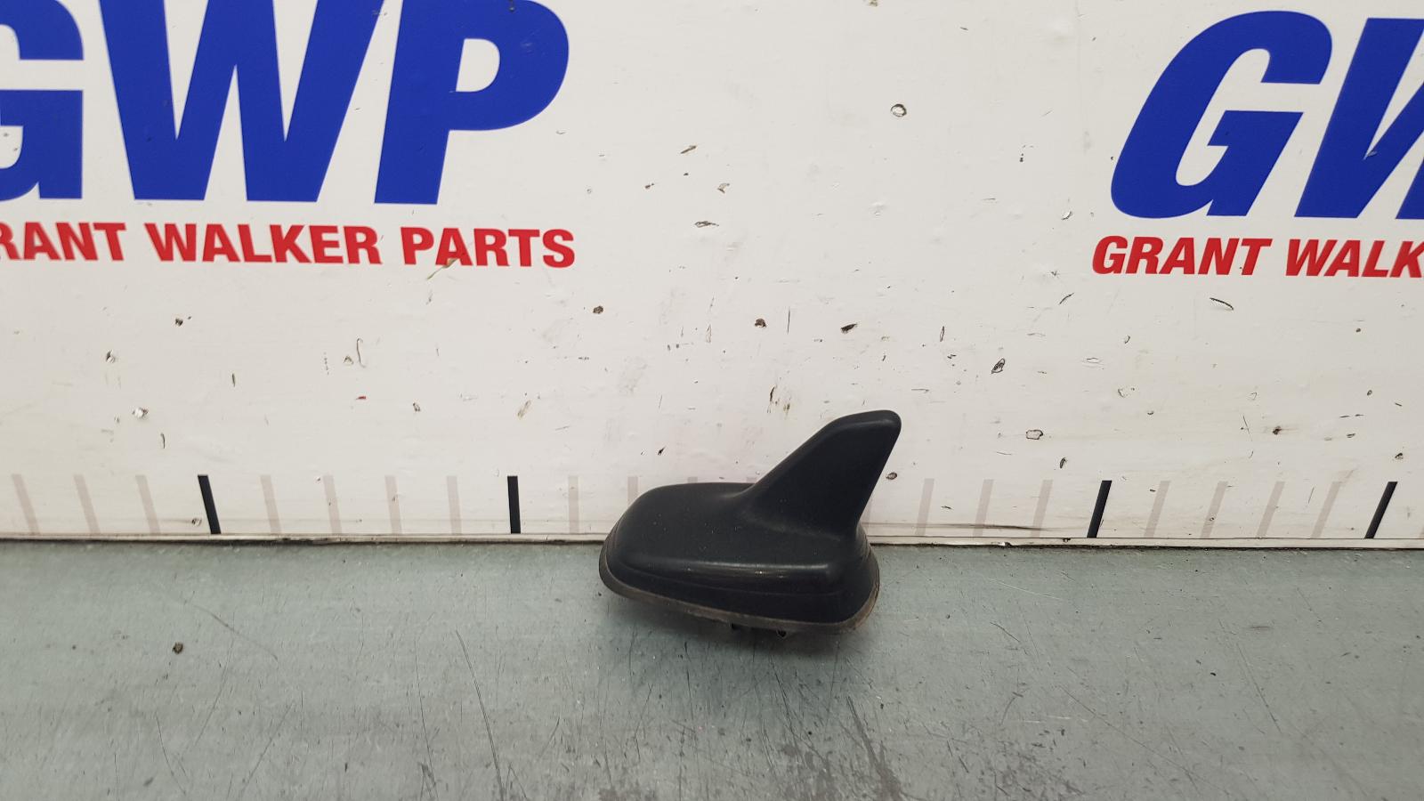 View Auto part Antenna Volkswagen T-roc 2022