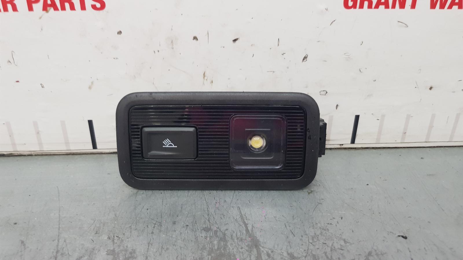 2022 Volkswagen T-roc Courtesy Light View Auto part Courtesy Light Volkswagen T-roc 2022