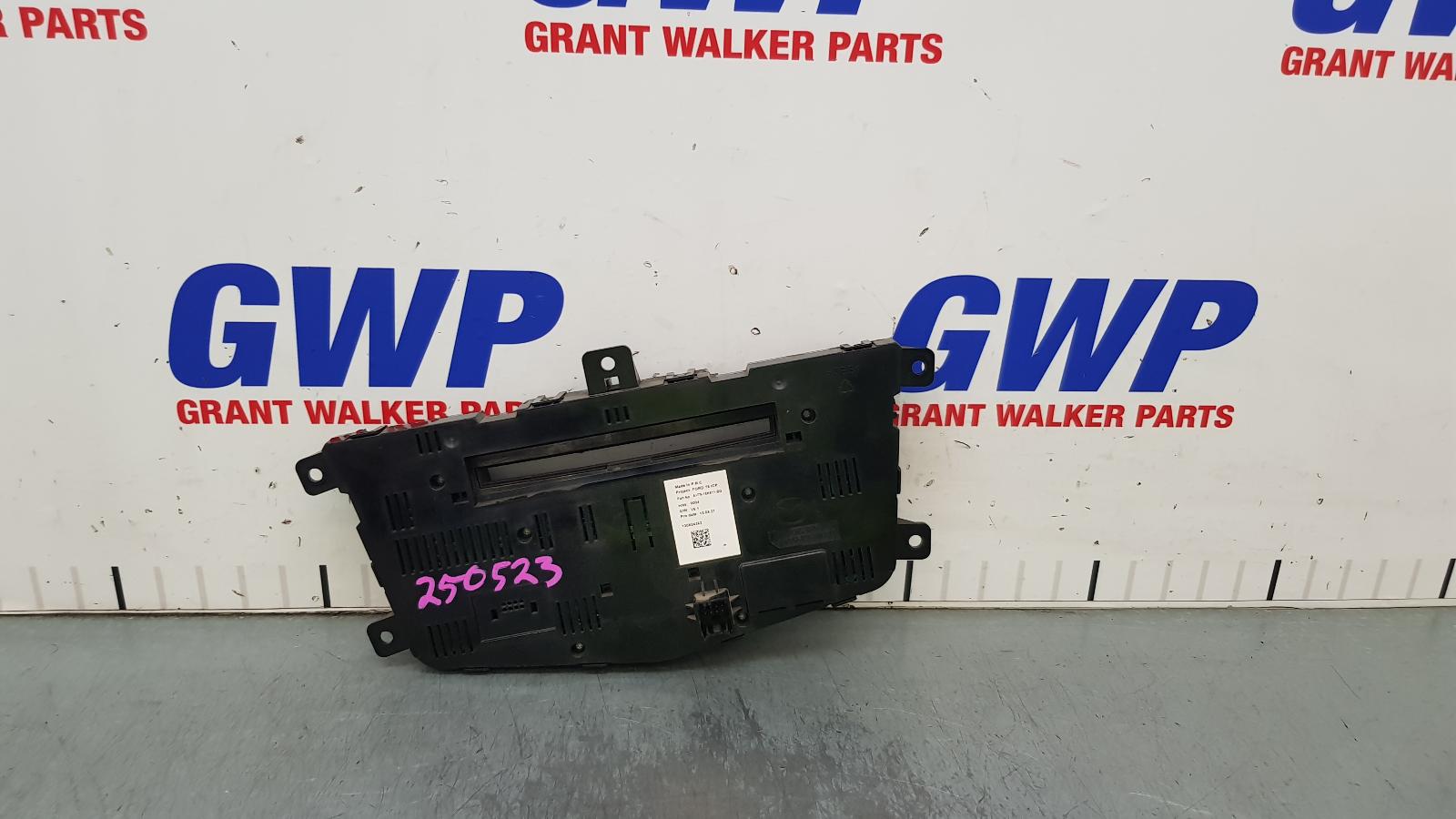 View Auto part Radio/Cd/Dvd/Sat/Tv Mazda Bt50 2014