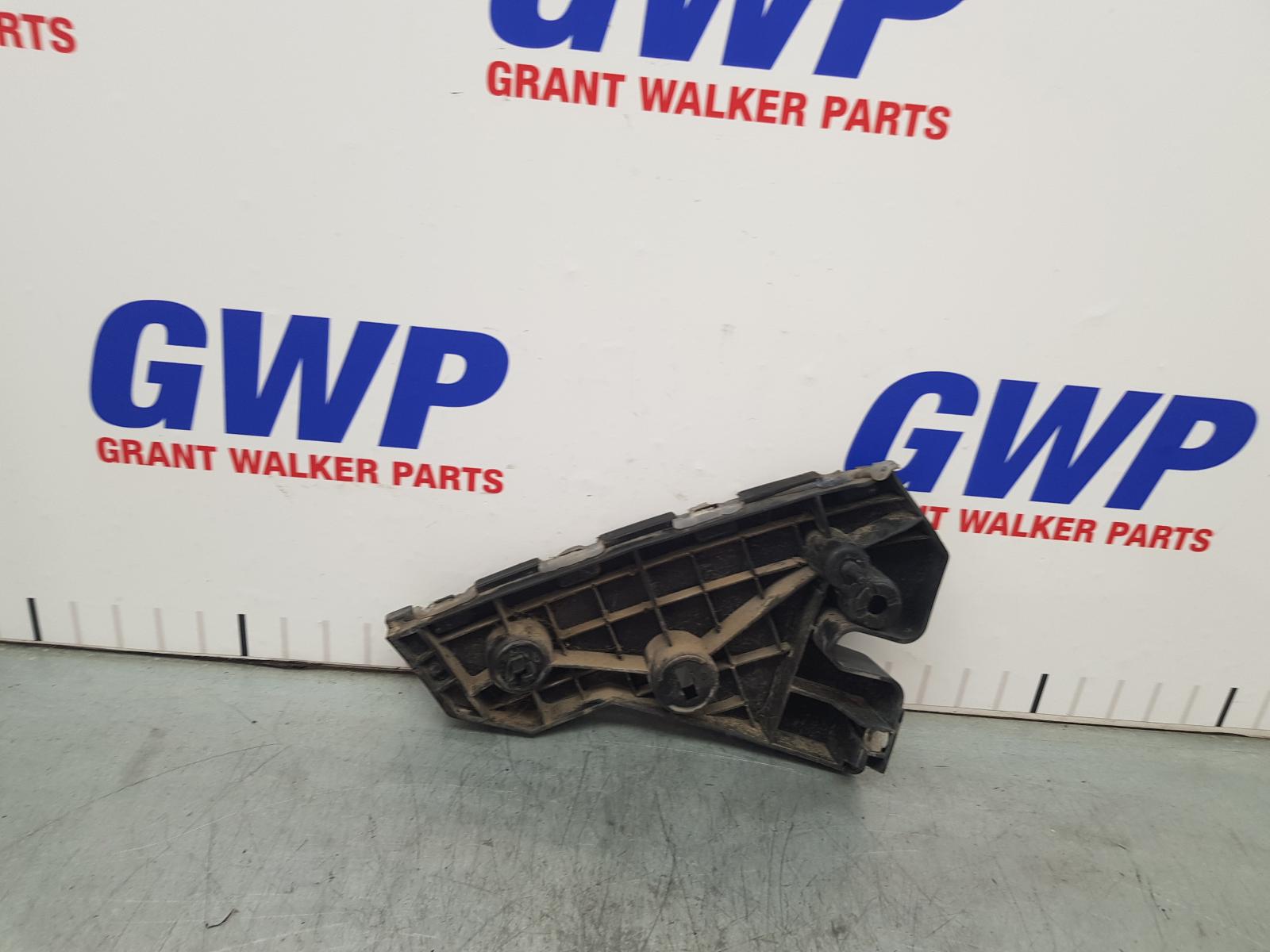 View Auto part F/Bar Reinforc/Brack Mazda Bt50 2014