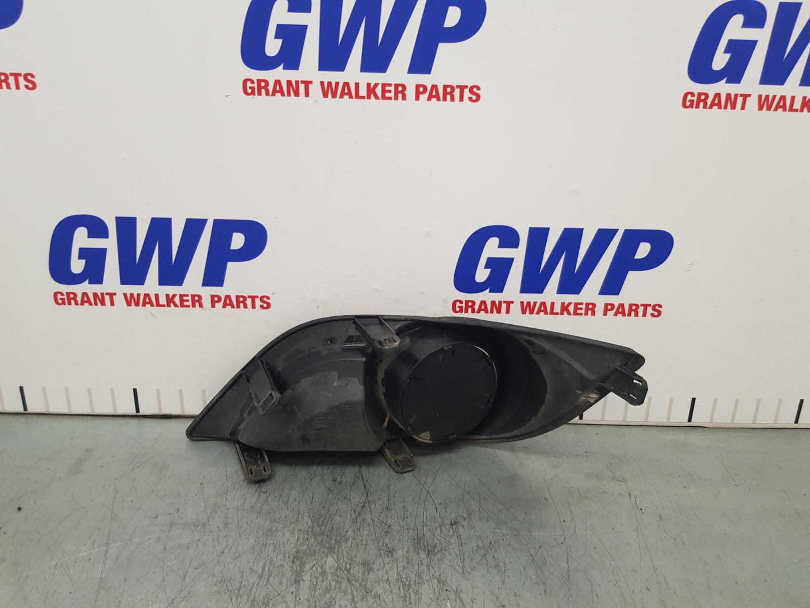 View Auto part Grille Mazda Bt50 2014