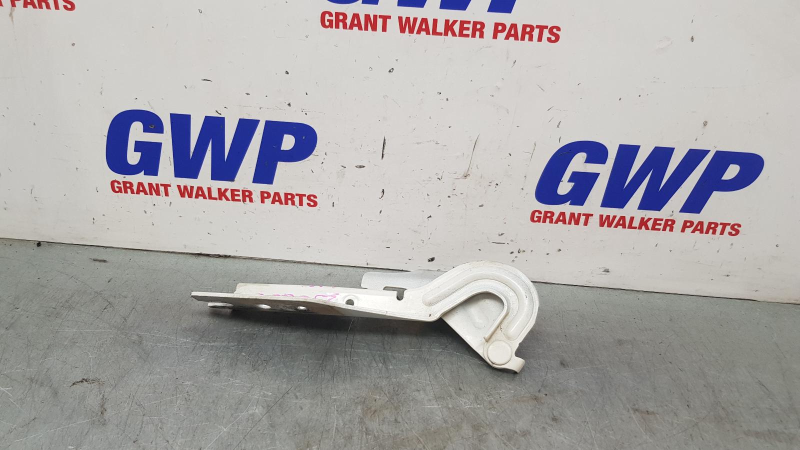 View Auto part Bonnet Hinge/Strut Ford Ranger 2016