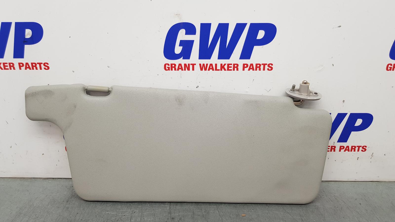View Auto part Sunvisor Mazda Bt50 2010