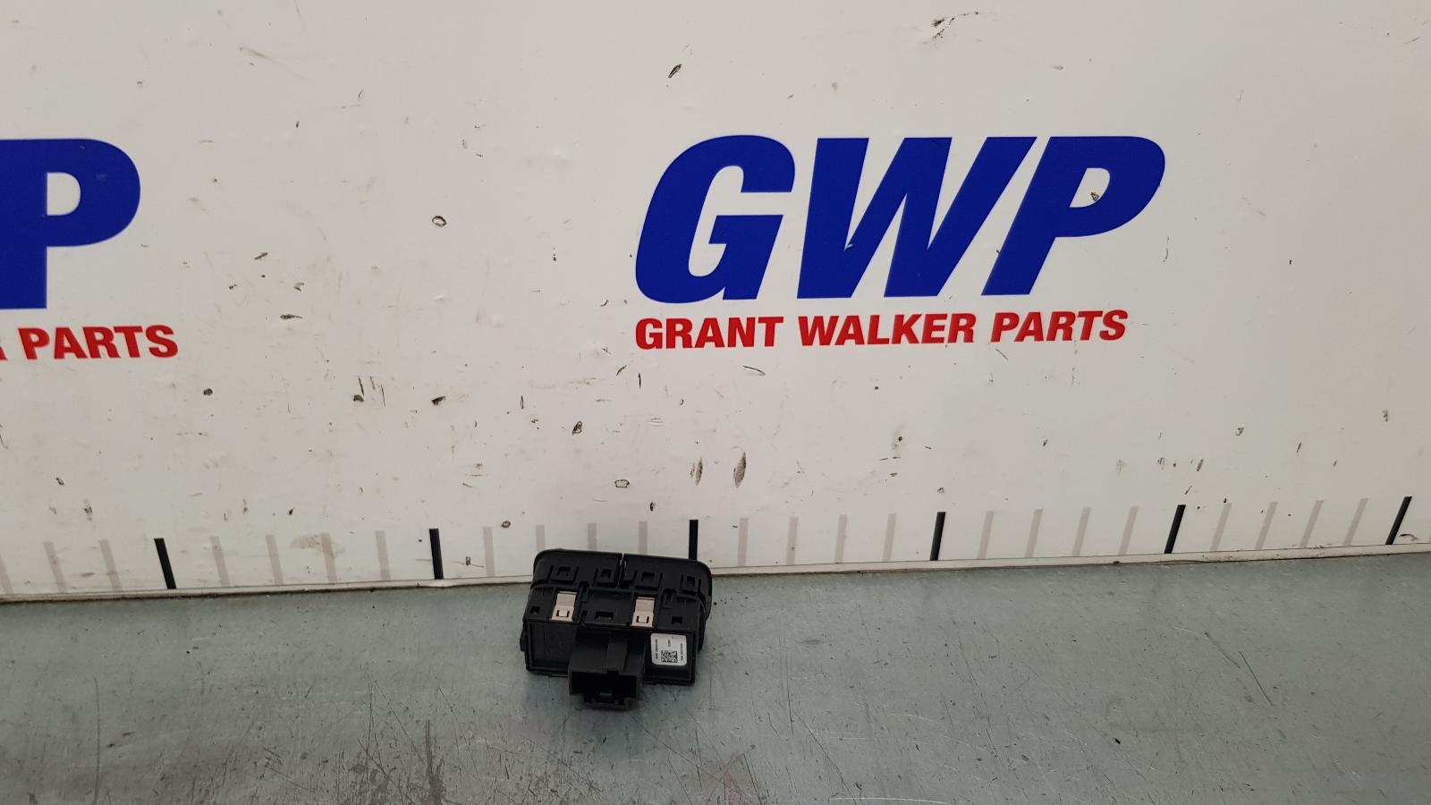 View Auto part Misc Switch/Relay Ford Ranger 2023