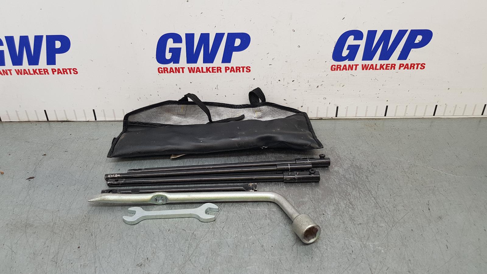 2019 Holden Colorado Jack/Tool Kit View Auto part Jack/Tool Kit Holden Colorado 2019