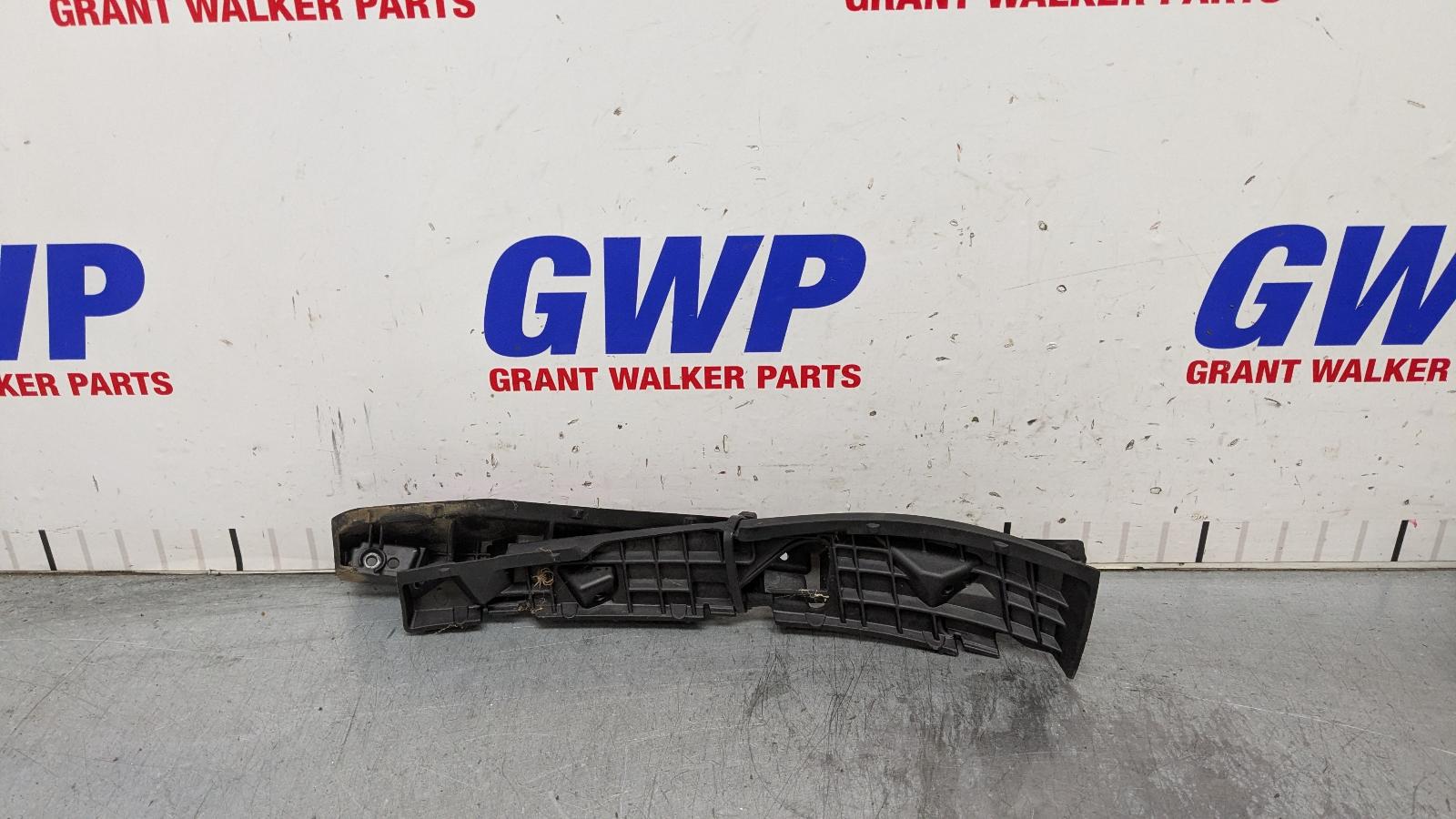 View Auto part F/Bar Reinforc/Brack Hyundai Santa Fe 2021