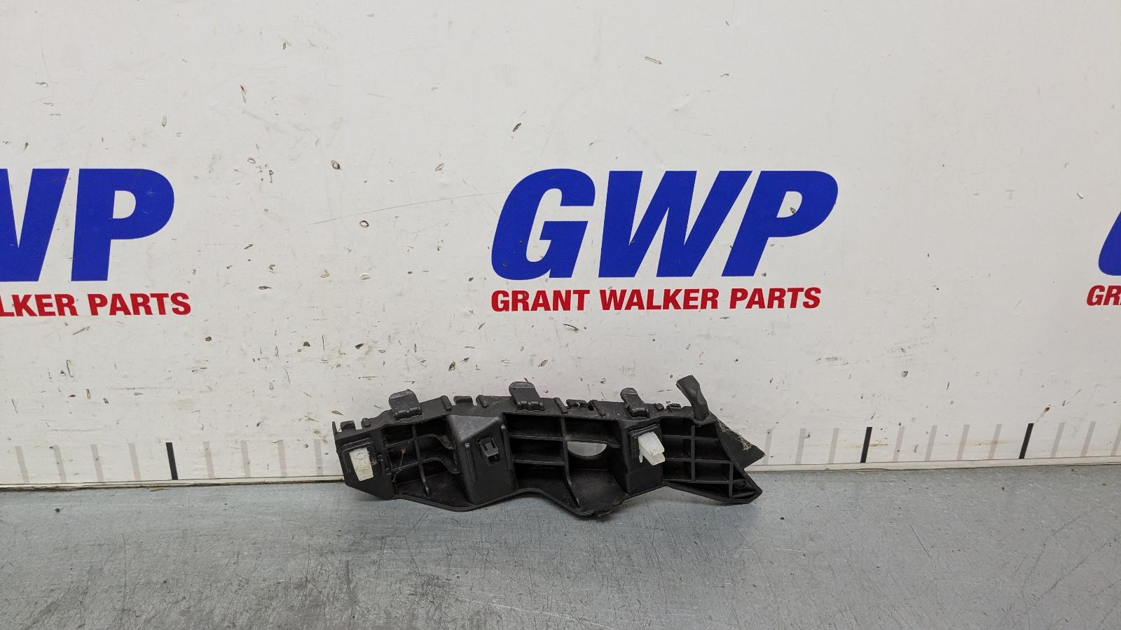 View Auto part F/Bar Reinforc/Brack Hyundai Santa Fe 2021