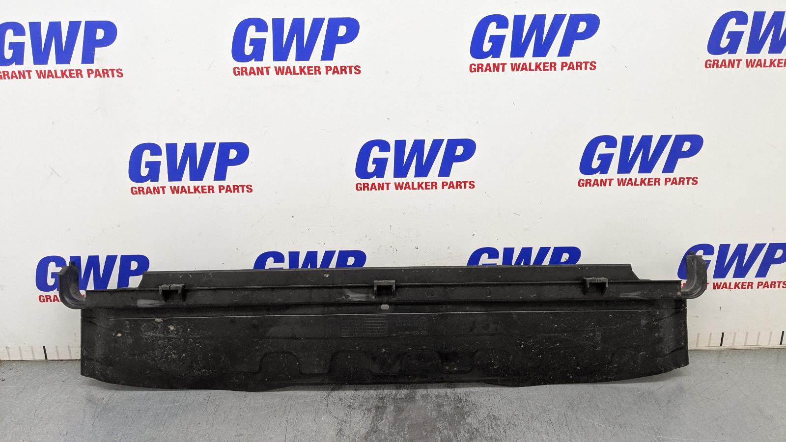 View Auto part Radiator Support Hyundai Santa Fe 2021