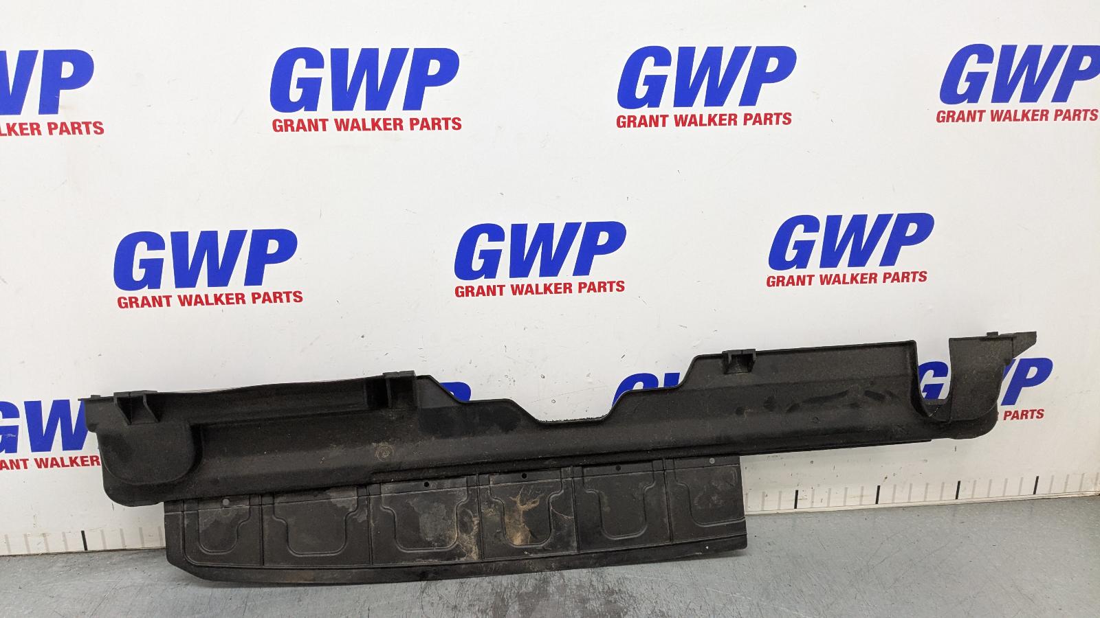 View Auto part Radiator Support Hyundai Santa Fe 2021
