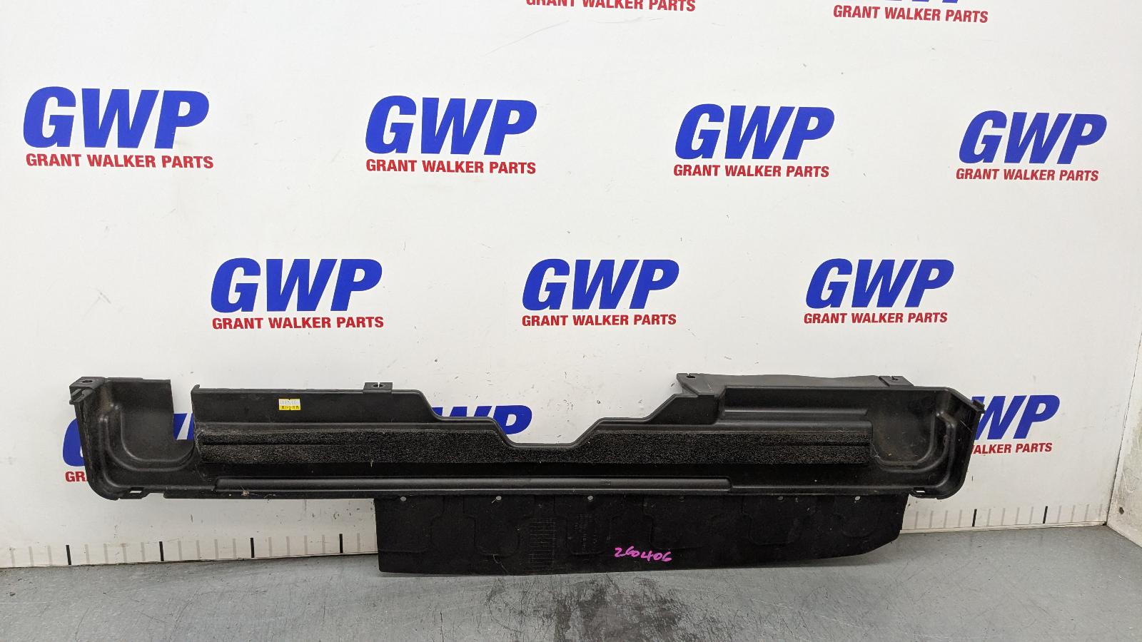 View Auto part Radiator Support Hyundai Santa Fe 2021