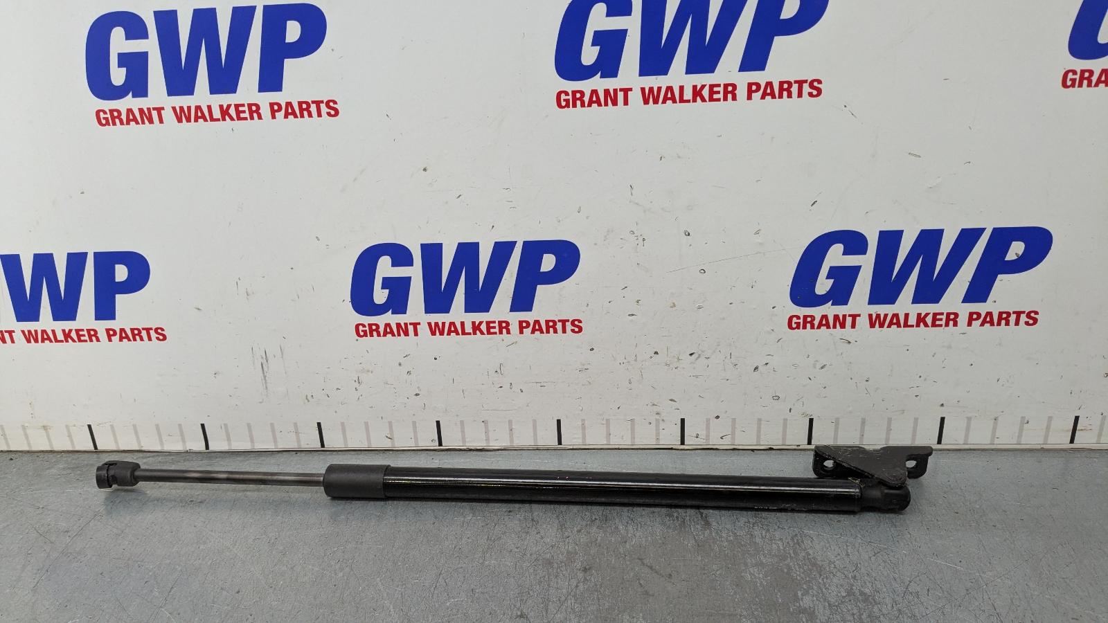 View Auto part Hatch Strut Hyundai Santa Fe 2021