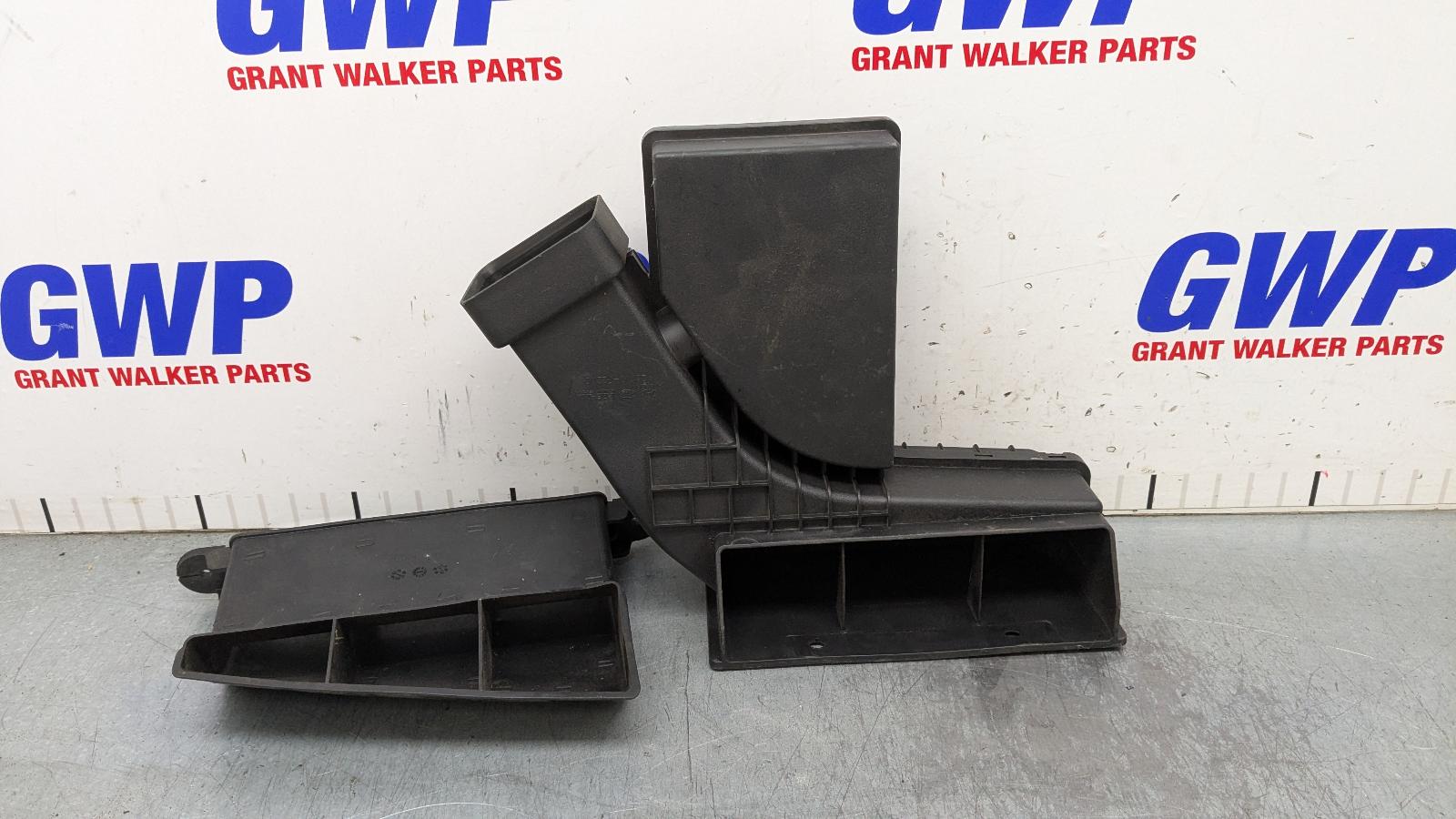 2021 Hyundai Santa Fe Air Cleaner Duct/Hos View Auto part Air Cleaner Duct/Hos Hyundai Santa Fe 2021