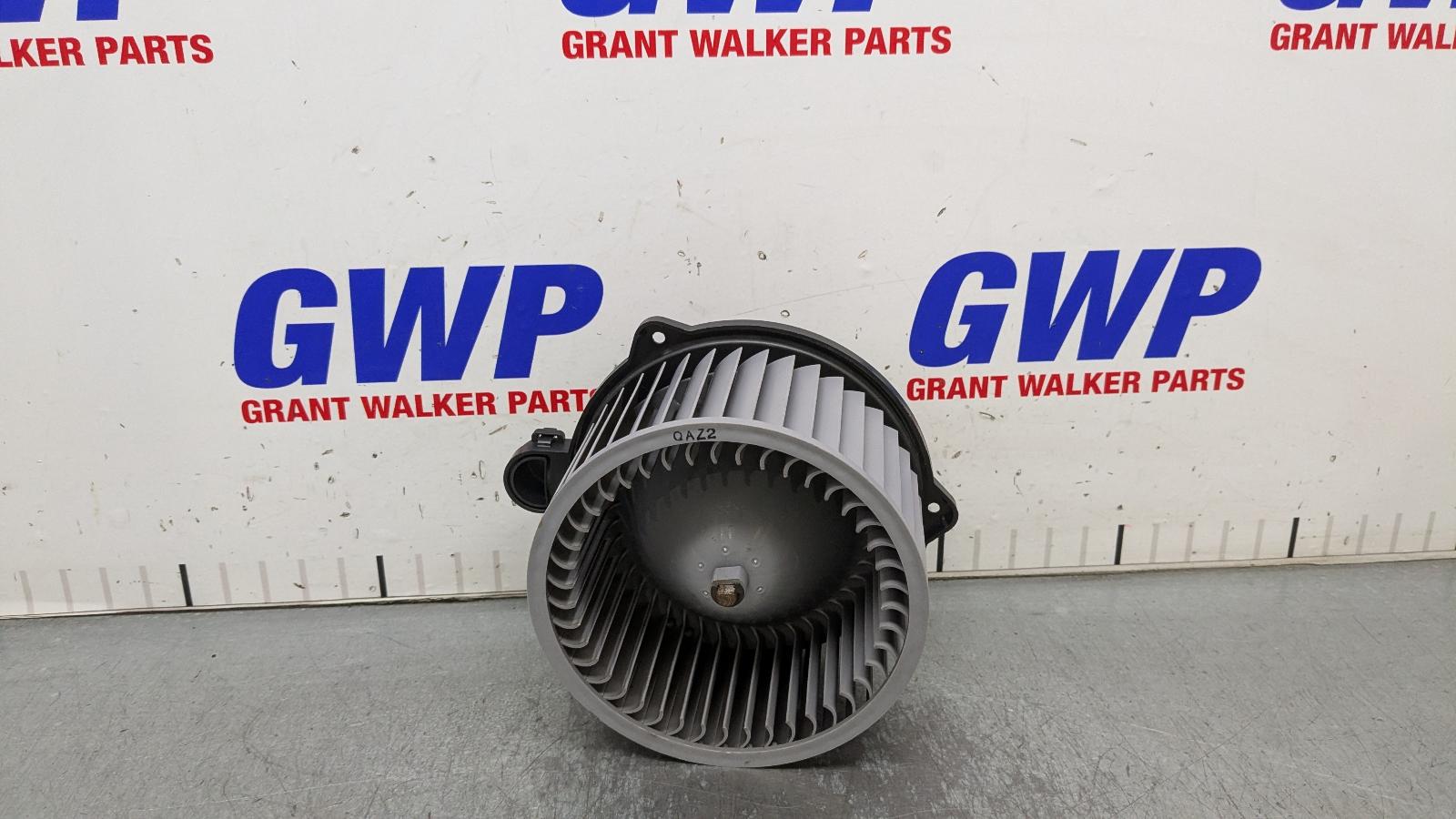 View Auto part Heater Fan Motor Kia Cerato 2021