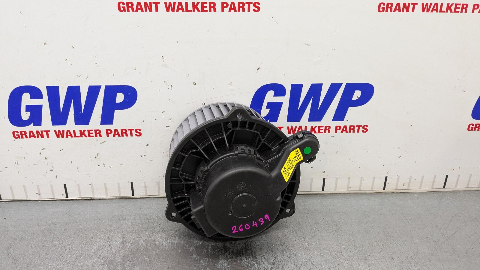 View Auto part Heater Fan Motor Kia Cerato 2021