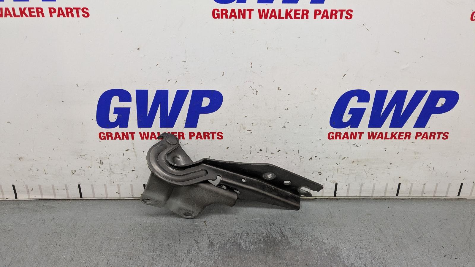 2018 Mazda Bt50 Bonnet Hinge/Strut View Auto part Bonnet Hinge/Strut Mazda Bt50 2018