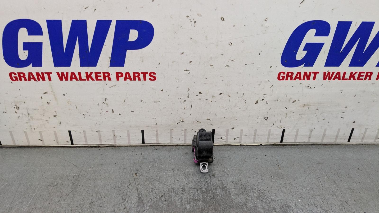 View Auto part Pwr Dr Wind Switch Mazda Bt50 2018