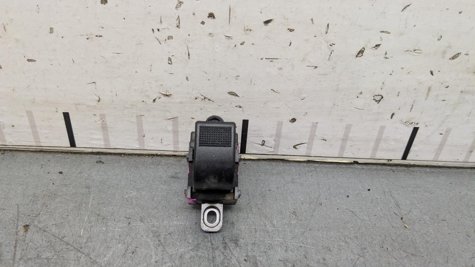 View Auto part Pwr Dr Wind Switch Mazda Bt50 2018