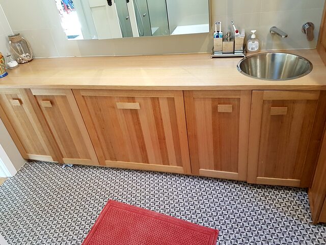 Spotted Gum Laundry | Custom Handmade by Geoff Belanger - Laundry, Cupboard, Benchtop