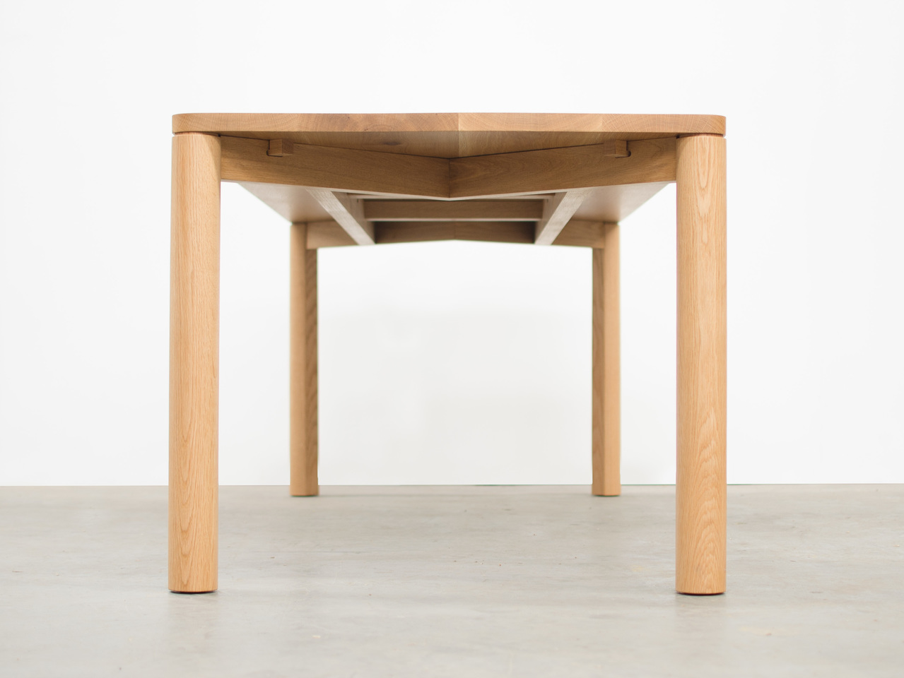 Brighton Dining Table by Matt Pearson Handkrafted