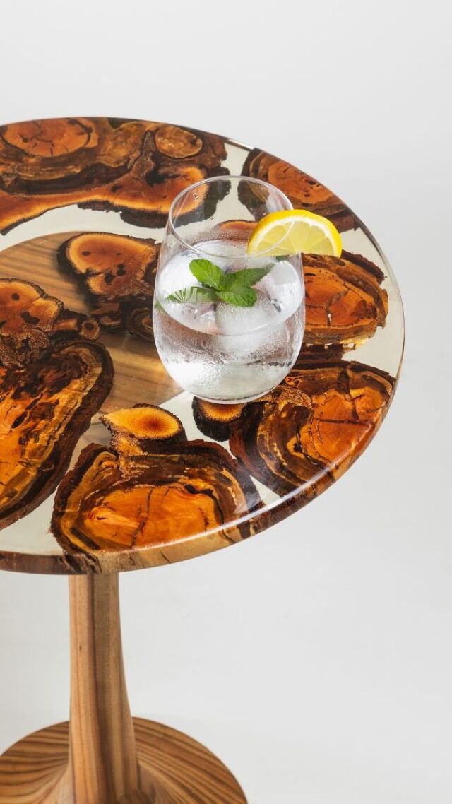 Camphor & Burl Sculpted Table by Florian Nier - Table
