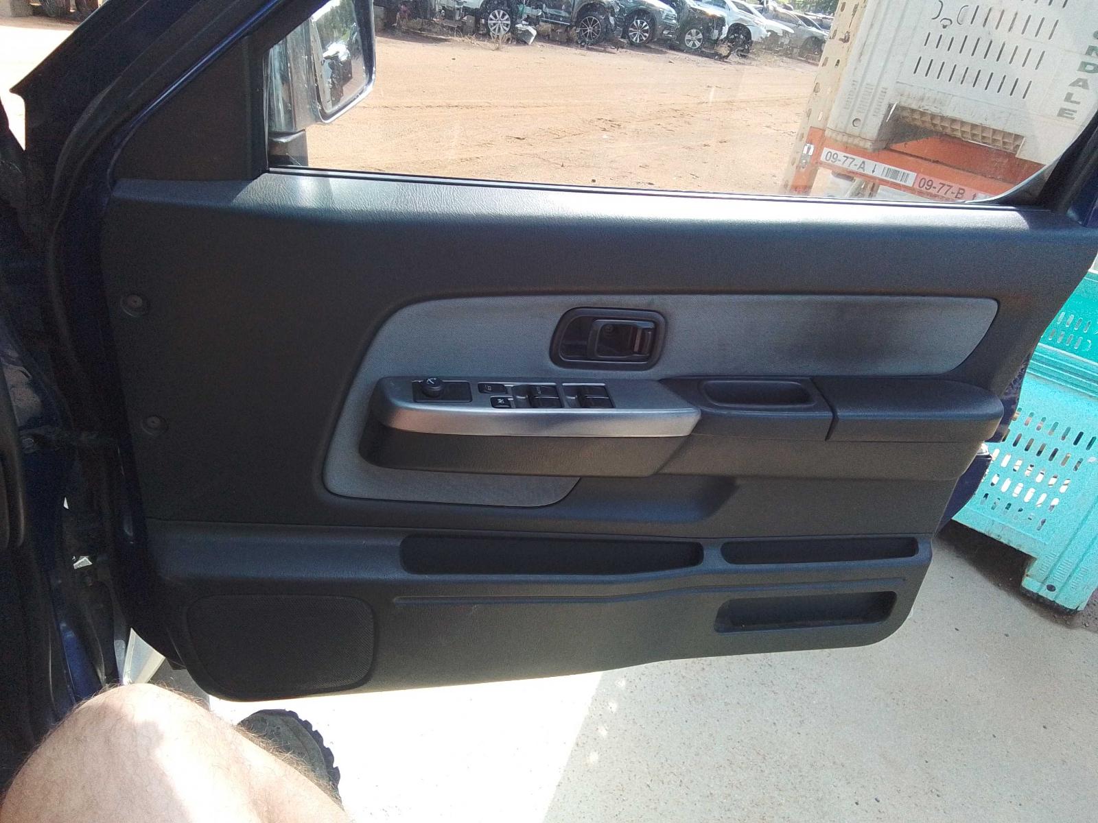 2008 Nissan Navara R Beam/Cradle/Xmembr View Auto part R Beam/Cradle/Xmembr Nissan Navara 2008