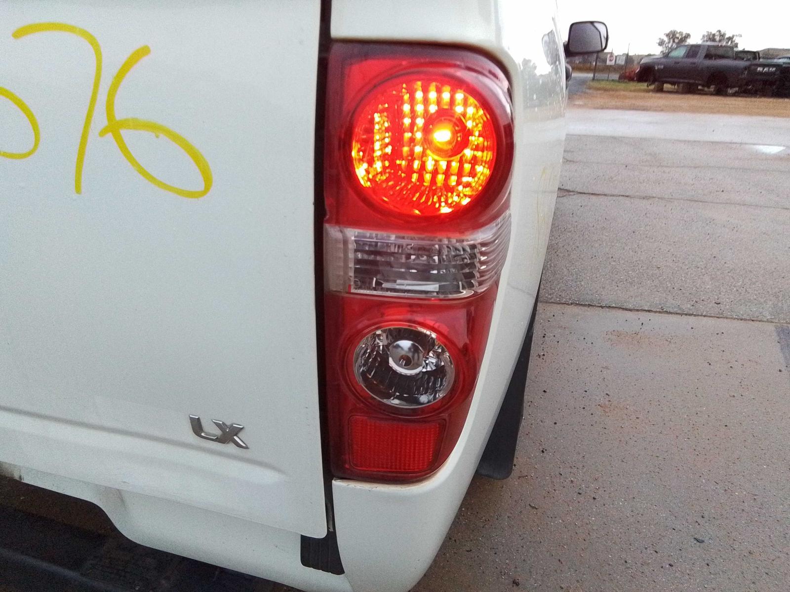 View Auto part Sunvisor Holden Colorado 2011