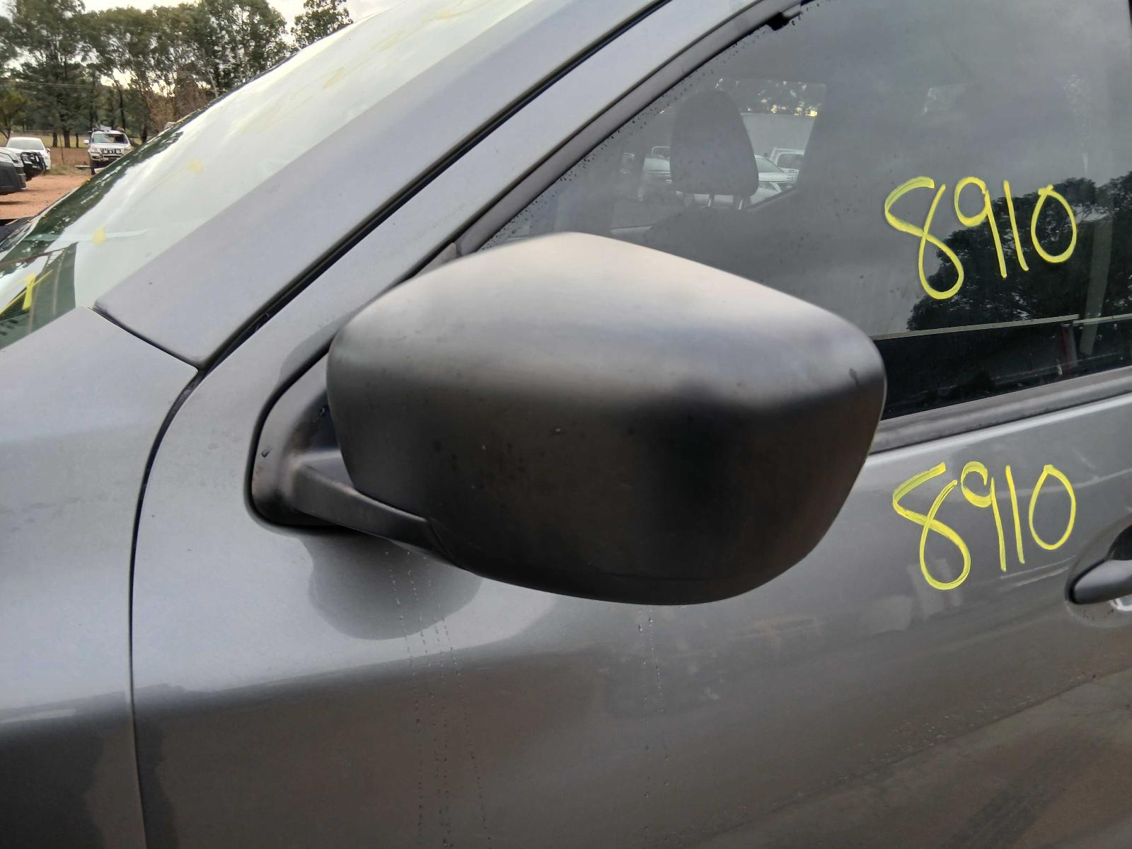 View Auto part Front Seat Nissan Navara 2021