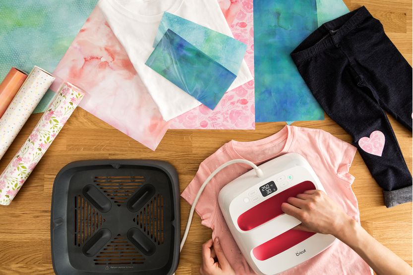 Cricut 9" x 9" EasyPress 2 | Raspberry