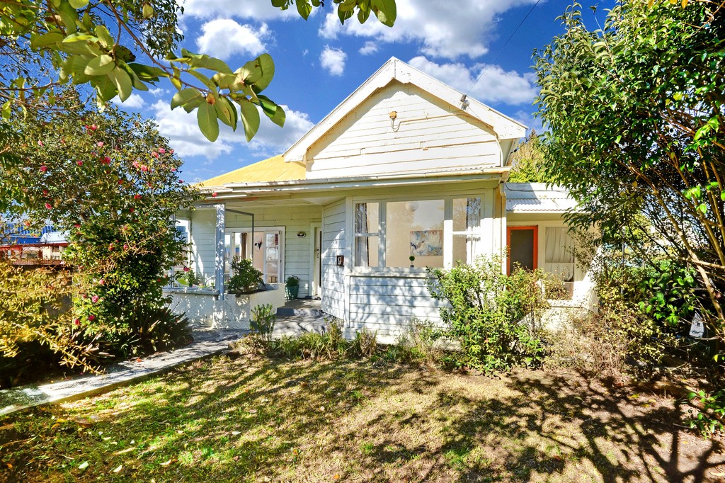 Free property data for 158 Mokoia Road, Chatswood, Auckland homes.co.nz